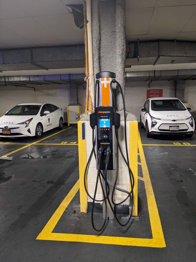 Car charger2
